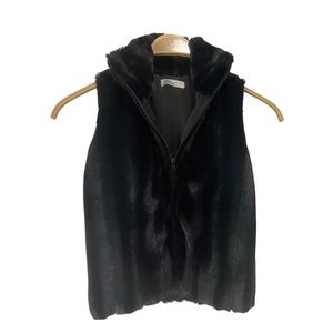 Pinc Premium Black Faux Fur Zippered Vest Size 6